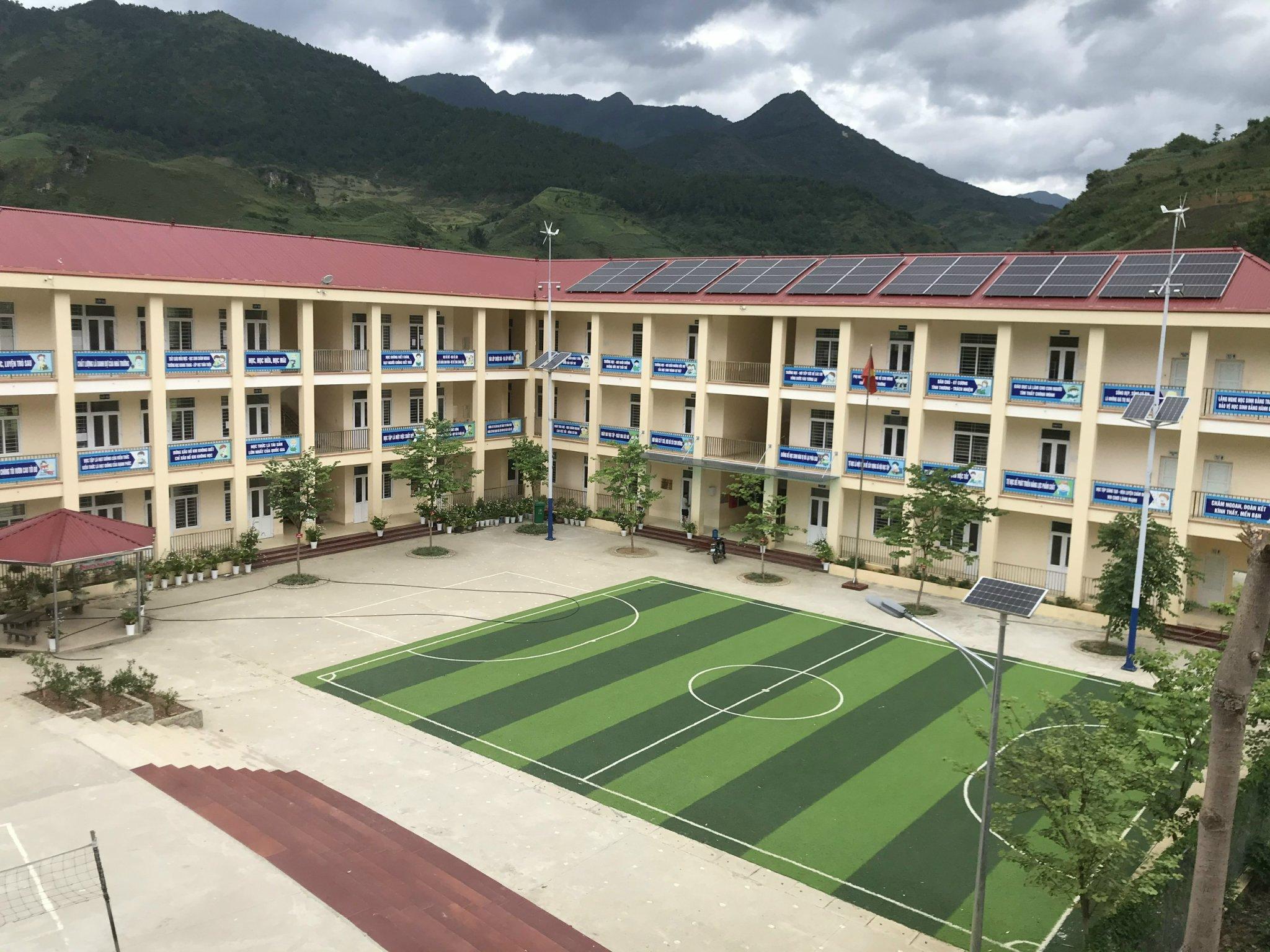 Trường phổ thông dân tộc Bán trú tiểu học Cao Phạ