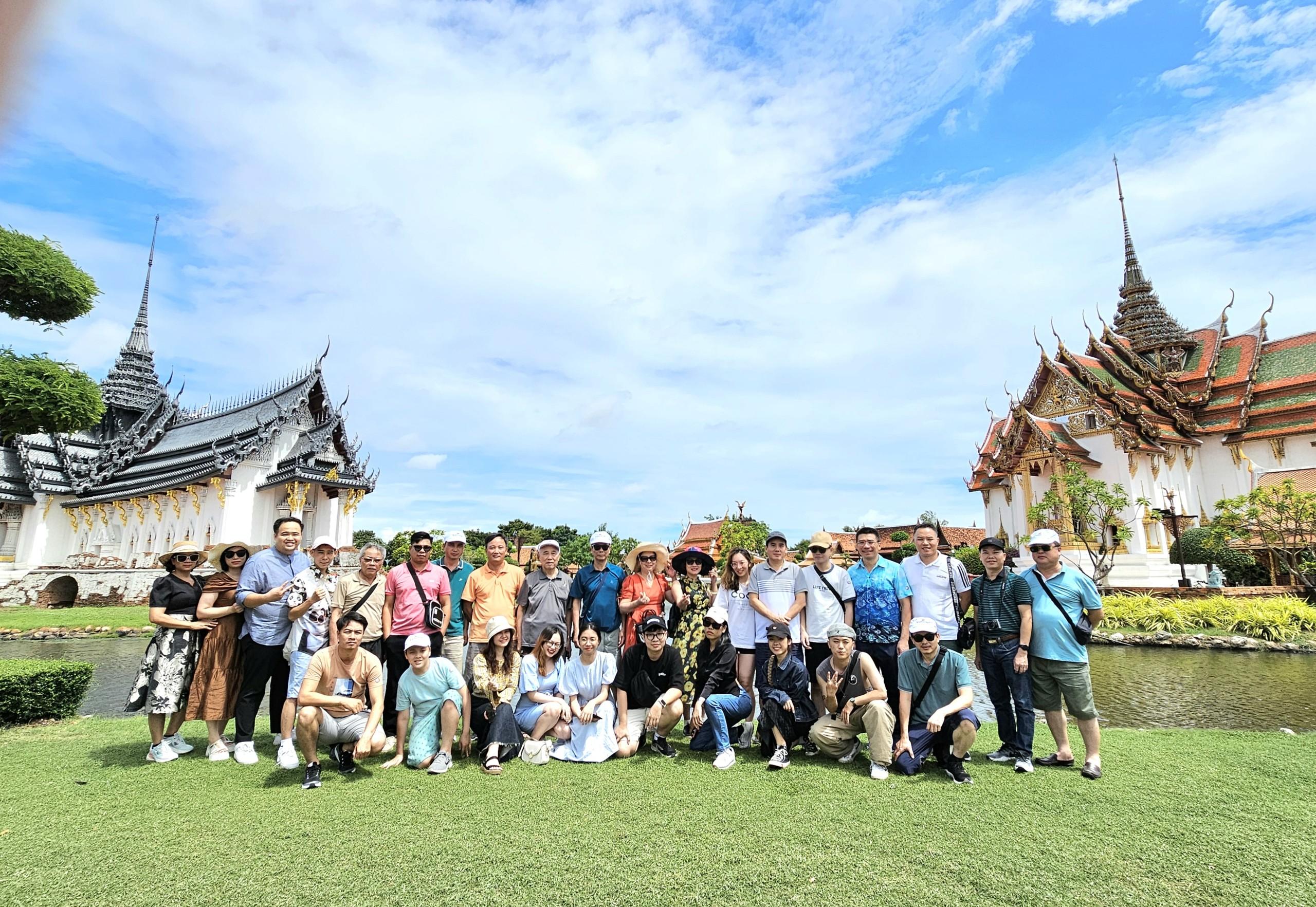 VINCONS tổ chức du lịch Thái Lan chào mừng kỷ niệm hoạt động 5 năm lần thứ nhất (01/10/2018 - 01/10/2023)